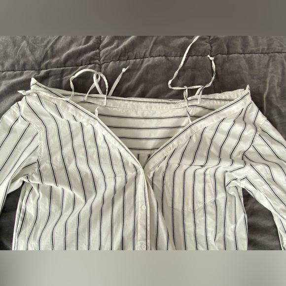 Joie Open Shoulder Striped Shirt with colar and sleeves - Picture 6 of 10